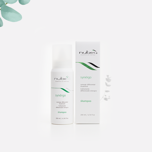 Synergic differential shampoo